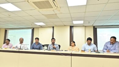 HMWSSB MD addresses staff during a meeting on water supply management.