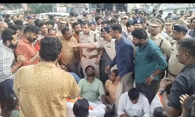 Police control crowd afte tensions in Saidabad