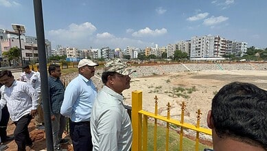 HYDRAA Commissioner AV Ranganath inspects Sunnam Cheruvu