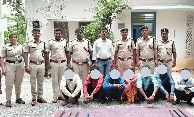 7 men arrested for hunting peacocks in Karnataka’s Yadgir
