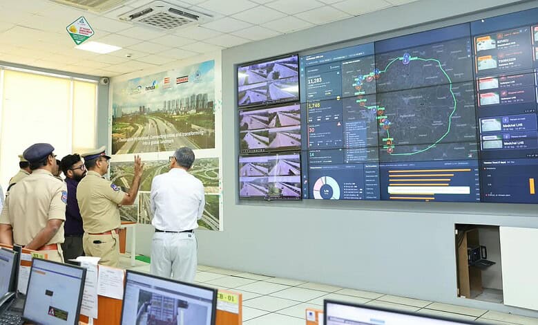 Cyberbad Commissioner reviews advanced traffic monitoring systems