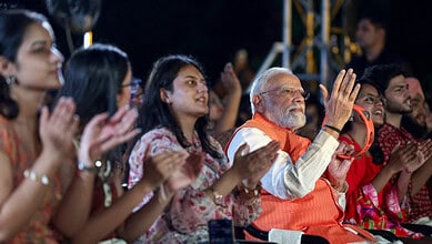 bhajan clubbing