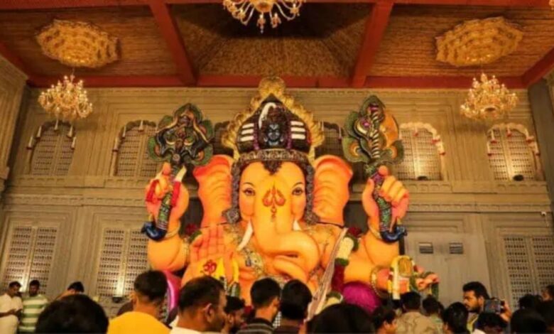 Ganesh pandal in Hyderabad