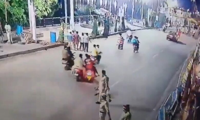 Police SI dies after bike hits him at Hyderabad’s Tank Bund