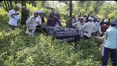 Bihar muslim funeral procession