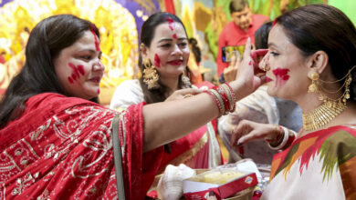 Hyderabad celebrates Durga Puja with vibrant Sindoor Khela