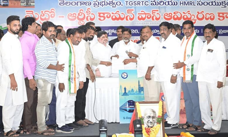 Telangana launches RTC bus-Hyderabad Metro common pass