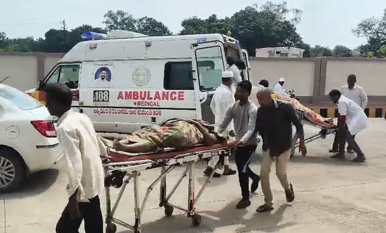 An injured passenger being shifted to hospital