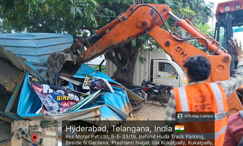 An illegal struture in Kukatpally being razed