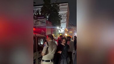 Woman obstructs police from inspecting the restaurant