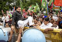 gyanesh kumar resign