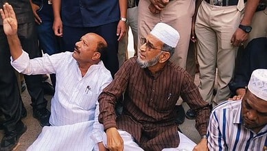 Bahadurpura MLA protesting at mosque in Chintalmet, detained by authorities.