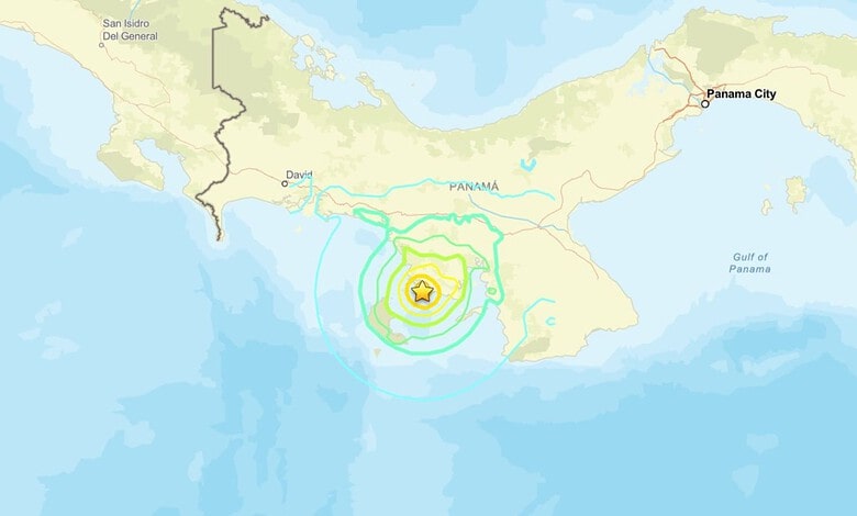 Map showing earthquake epicentre south of Panama with intensity contours.