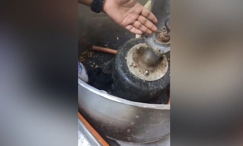 Unhygenic vessels found at restaurant in Nalgonda