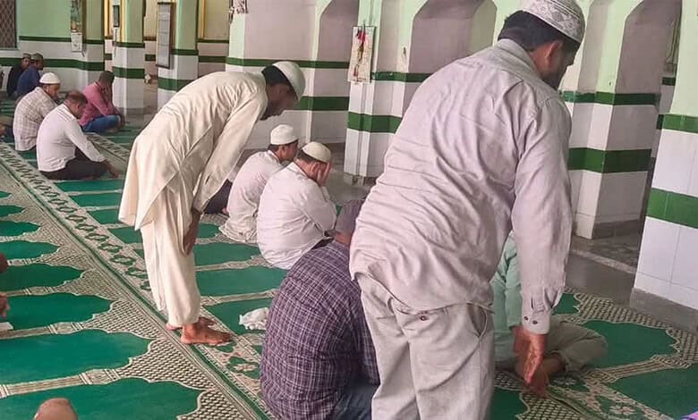 Race Course Mosque in Delhi