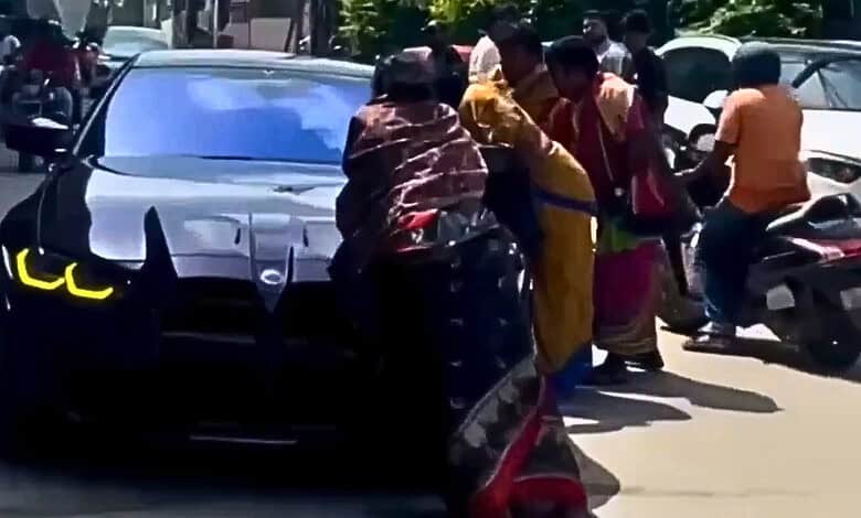 Video: For posing as transgender, extorting BMW owner in Hyderabad, 4 held