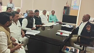 Election commission tightens scrutiny of bulk form-7 applications