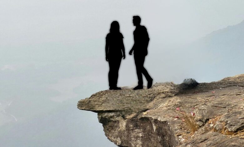 Beau pushes girlfriend into gorge over arranged marriage plan