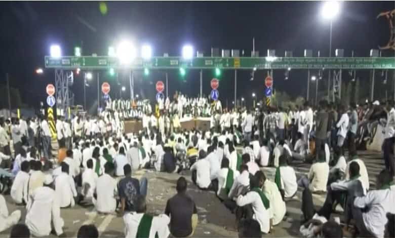 Karnataka sugarcane growers intensify agitation