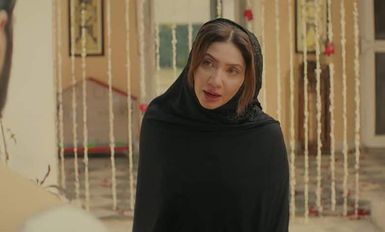 Mahira Khan from Pakistani drama Mitti De Baway